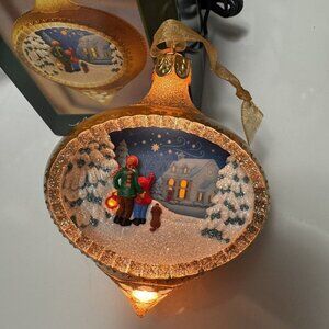 Hallmark 2005 Illuminations Christmas Ornament Watching For Santa QLM7925